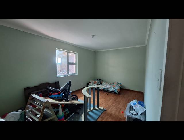 3 BEDROOM FREEHOLD FOR SALE IN STRANDFONTEIN